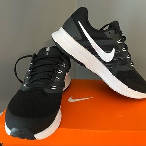 Woman’s NIKE Run Swift 3